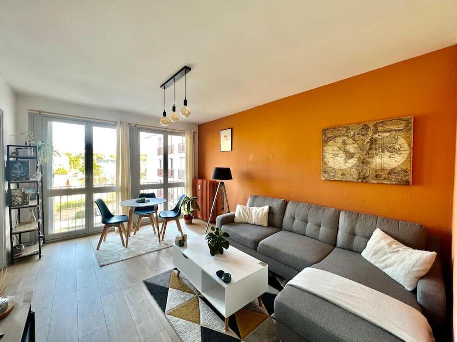 Appartamento Le P'Tit Anatole - Joli T2 Avec Parking Poitiers Esterno foto